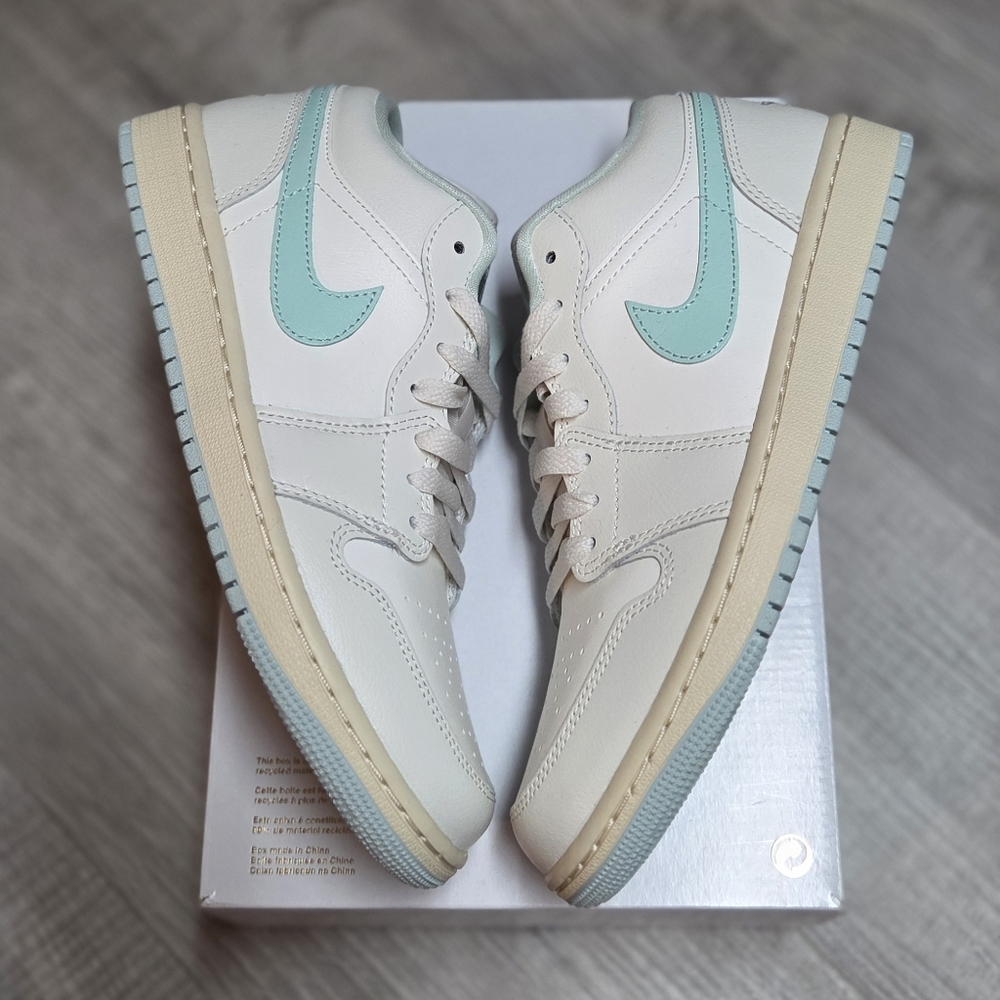 Jordan 1 Low Sail